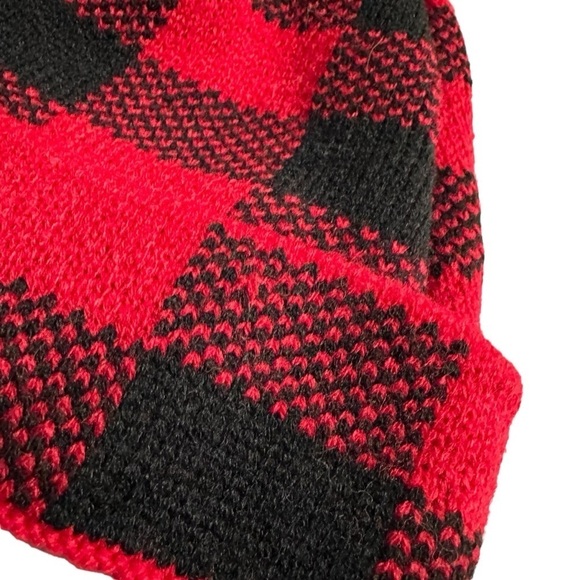 Buffalo Plaid Women's Knit Winter Hat with Pom Pom - Picture 3 of 3